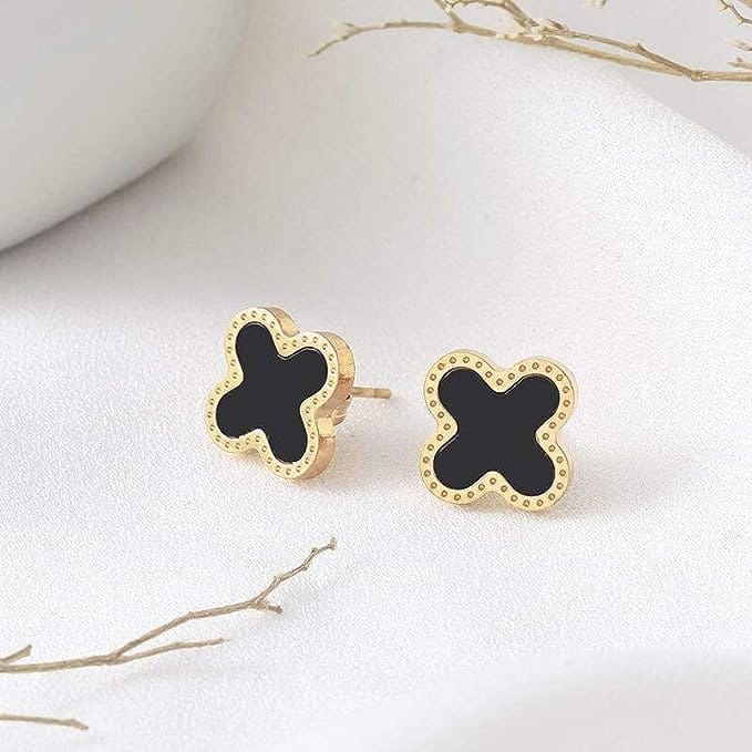 Trendy Black and Gold Four Leaf Clover Stud Earring Trendy Black and Gold Four Leaf Clover Stud Earring