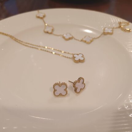 Luxe White Double Sided Clover Set 3Pcs