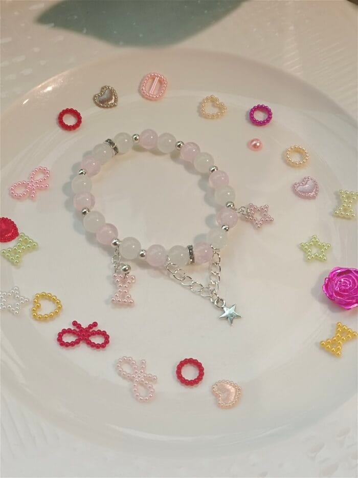 escribeThe new literary and artistic temperament pop flower crystal bracelet, niche design of Japanese and Korean animal and plant-shaped bracelet jewelry.