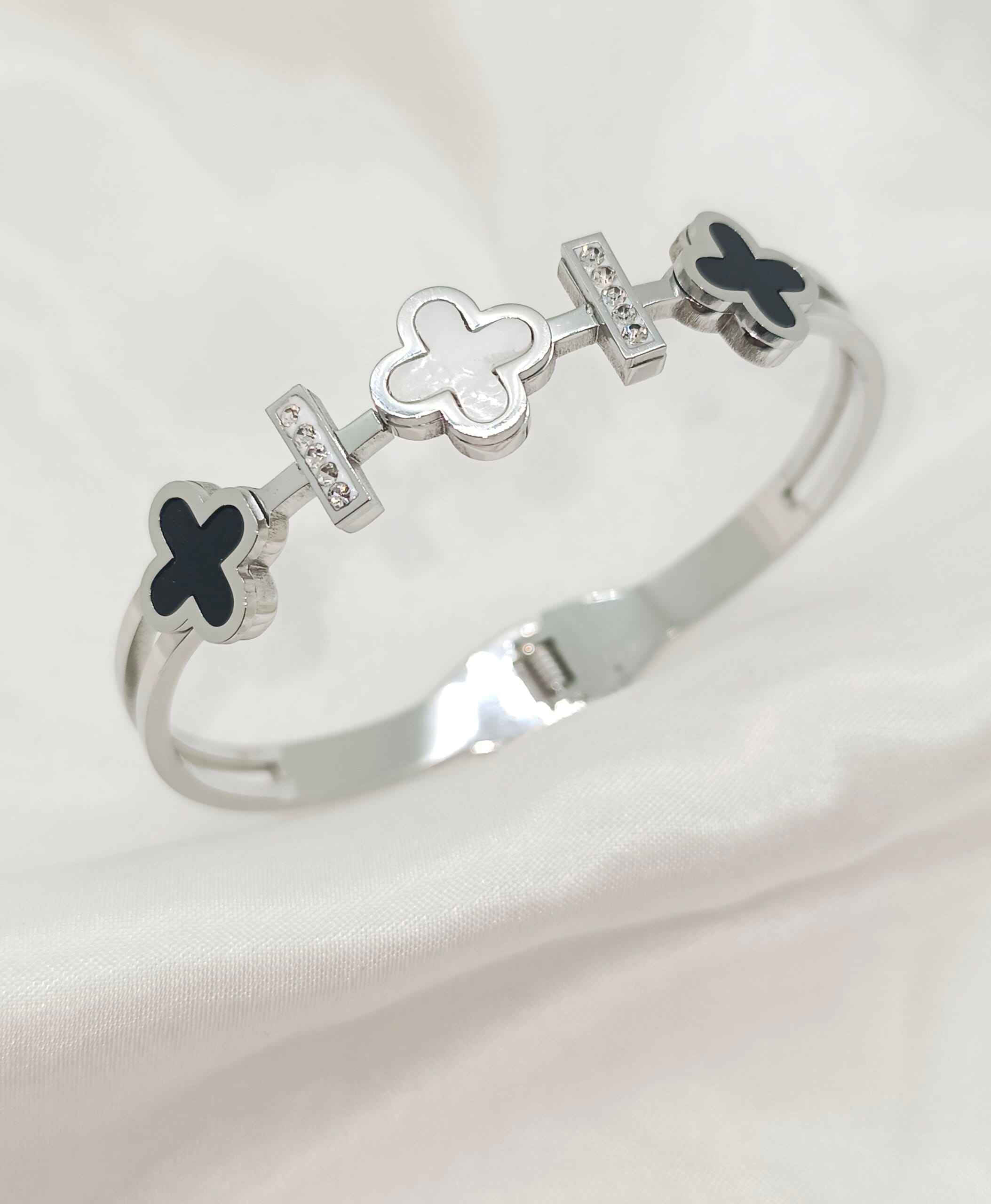 IMG_20240924_121155 Stainless Steel Clover Silver Handcuff