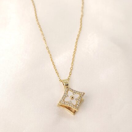 Sparkling Stainless Steel Moveable Pendant Necklace