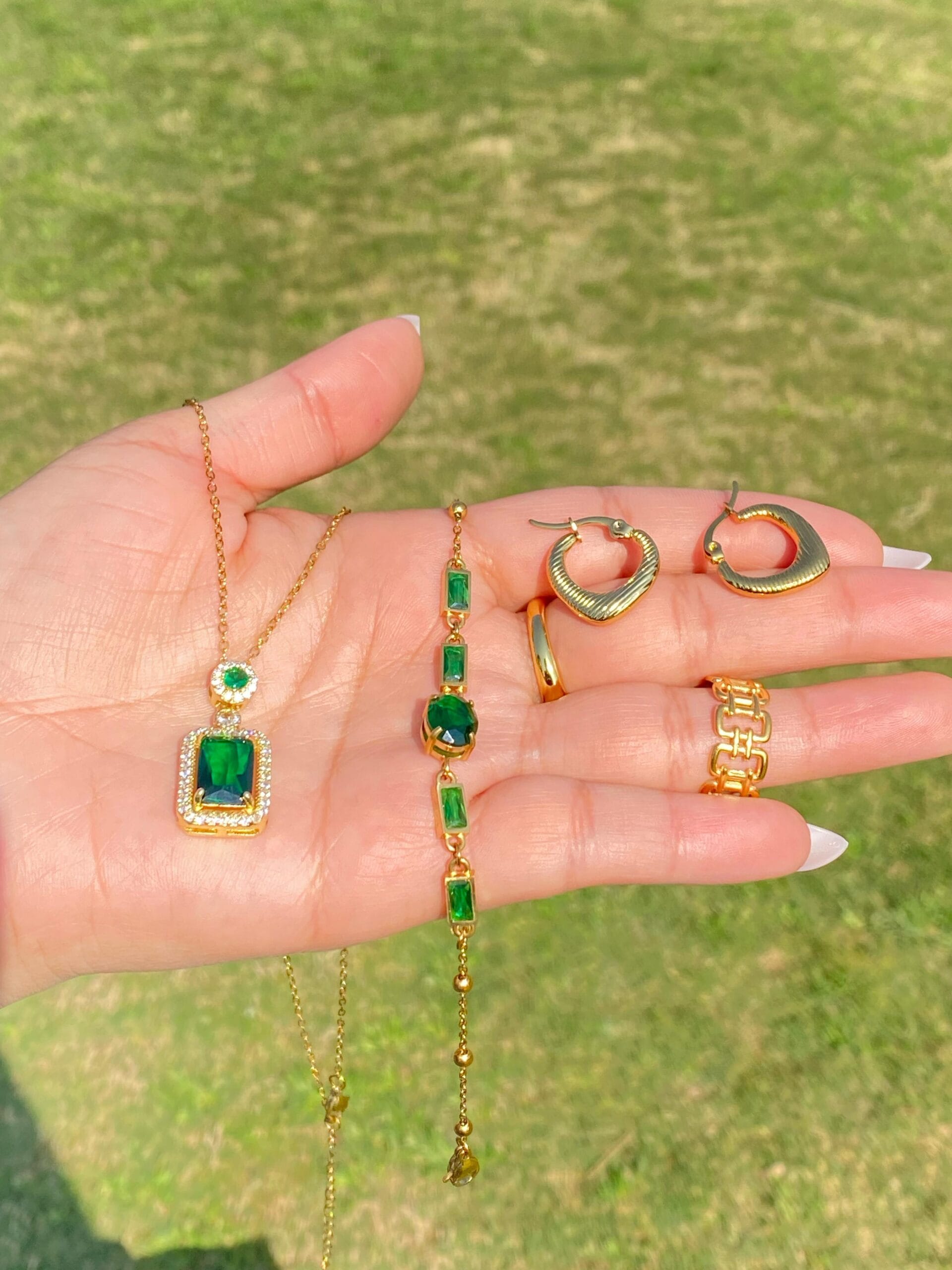 IMG-20250223-WA0056 Shiny Green 4 Pcs Deal| Water Proof | Tarnish Free