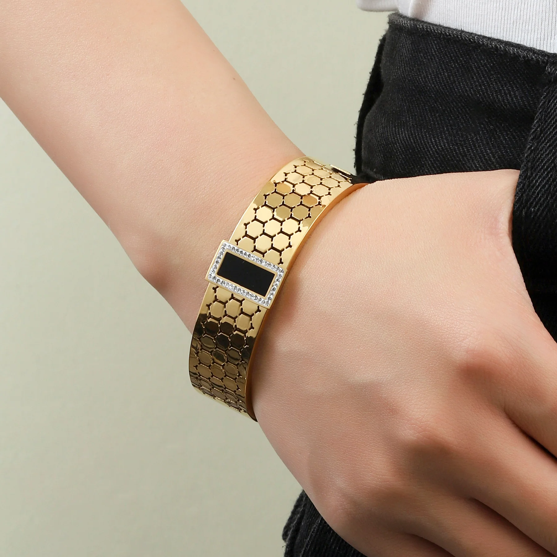 BS13291-G-BLK_5