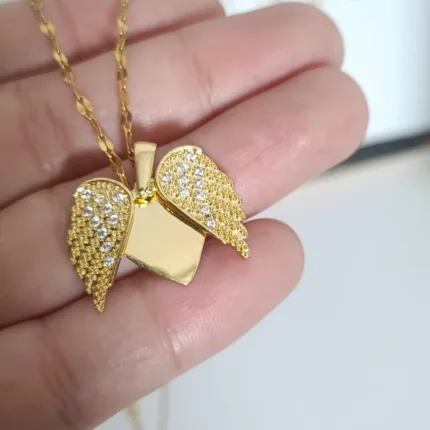 Zircon Love Wings Openable Pendant Necklace | Stainless Steel